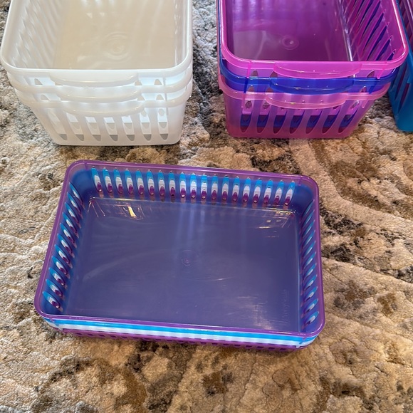 Plastic Organizing Bins - Picture 7 of 7